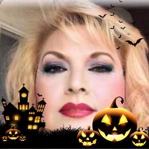 Meet your Posher, Beverly